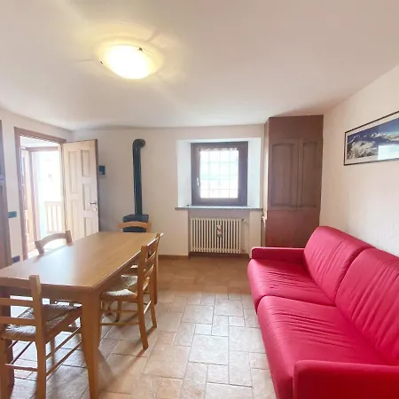 Lägenhet The Snow - Panoramico Con Balcone Champoluc